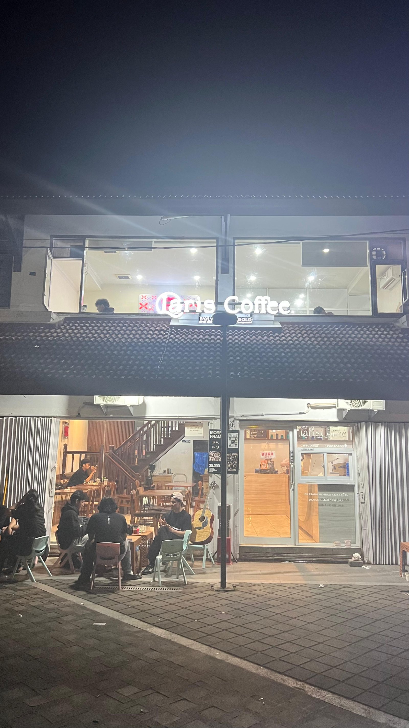 Laris Coffee